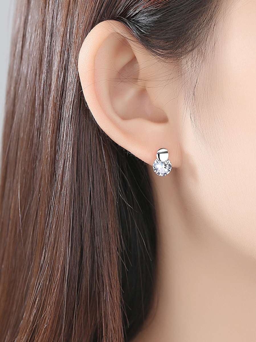 Round Crystal Silver Earrings-1