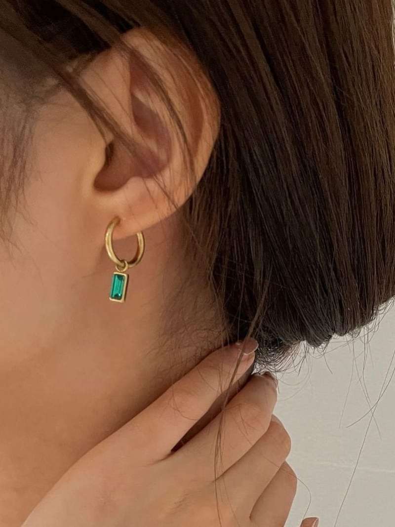 CZ Emerald Huggies-1